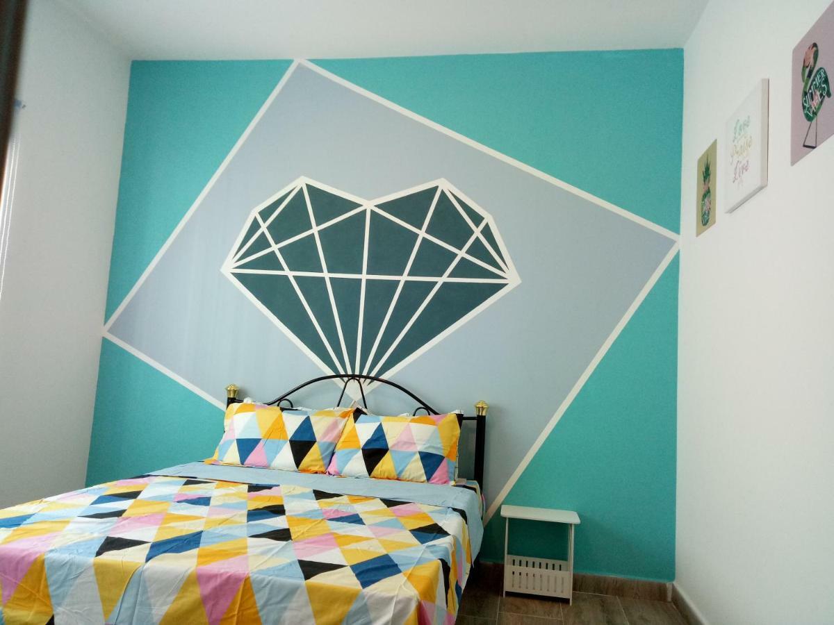 Icolor Home & Stay Ch5 Tanah Rata Exterior photo