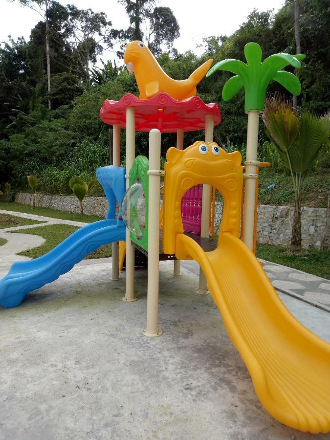 Icolor Home & Stay Ch5 Tanah Rata Exterior photo