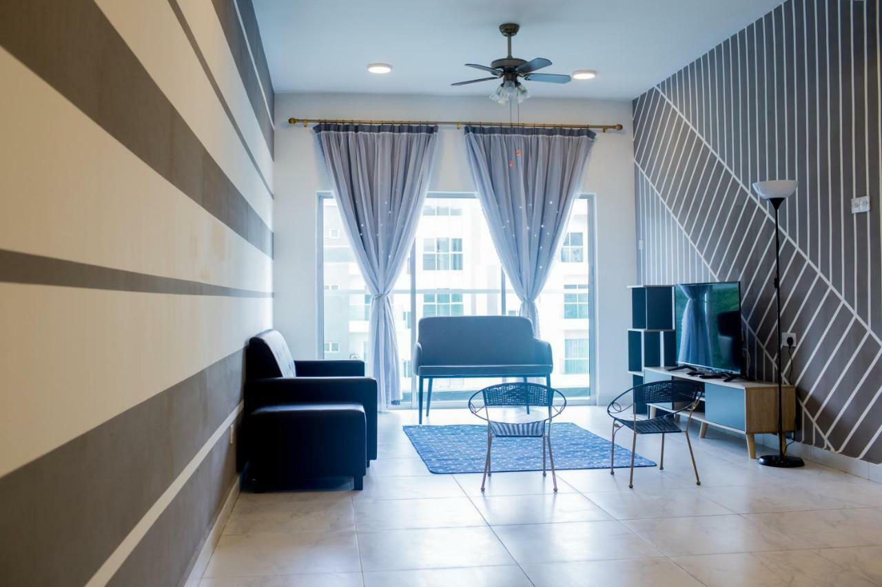 Icolor Home & Stay Ch5 Tanah Rata Exterior photo